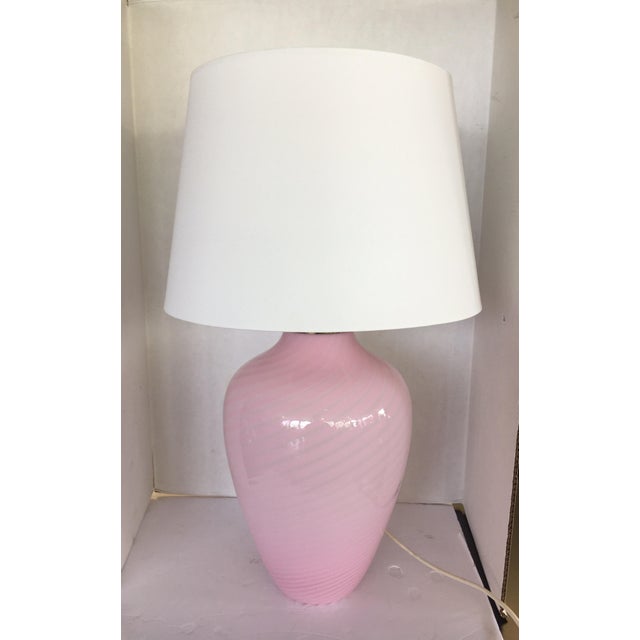Mid-Century Modern Pair of Murano Glass Pink Swirl Table Lamps Made in Italy For Sale - Image 4 of 13