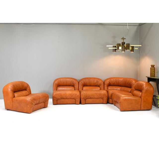 1970s Sectional Sofa in Cognac Leather by Rossi Di Albizzate, Italy, 1970s, Set of 5 For Sale - Image 5 of 18