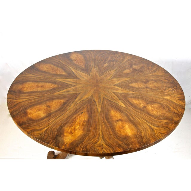 Striking round early 19th century Biedermeier dining- or center table coming from the famous period in Vienna/ Austria....