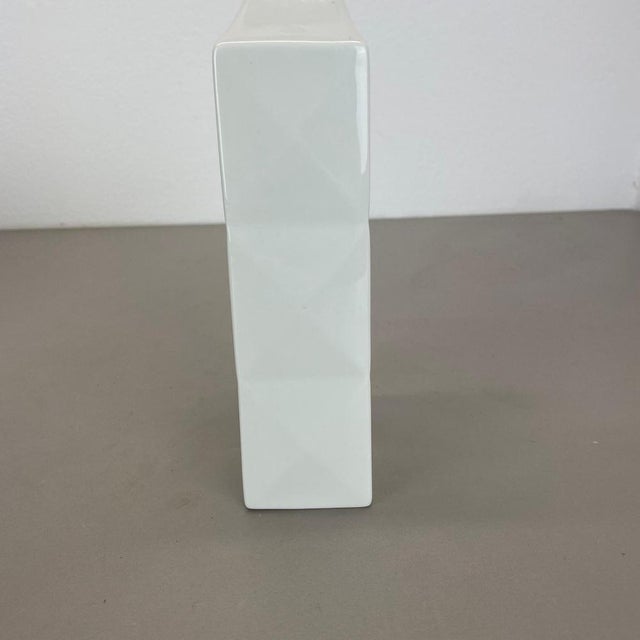 Large Modernist Op Art Vase by Peter Müller for Sgrafo Modern, Germany, 1960s For Sale - Image 12 of 18