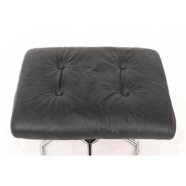 Ekornes Gray Leather Lounge Chair and Ottoman For Sale - Image 12 of 13