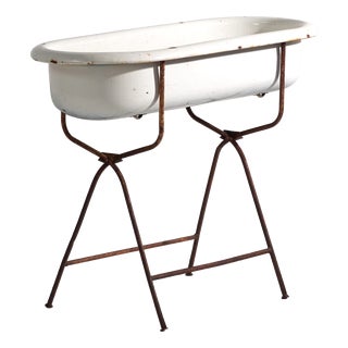 Bathtub in Enamelled Iron, Central Europe, 1950 For Sale