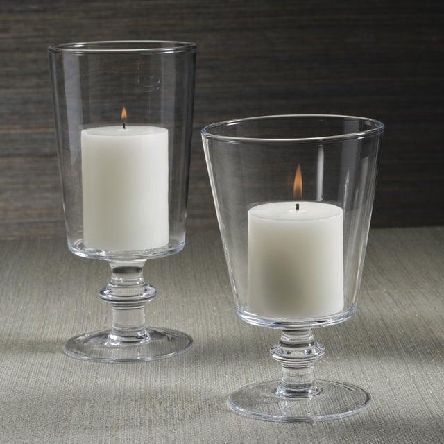 Crafted from clear mouth-blown glass, the Palmilla Hurricane exudes timeless elegance with its delicate yet sturdy design....