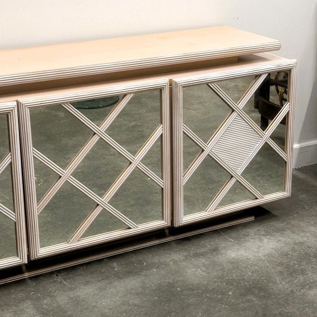 Soft Pink Geometric Mirrored Sideboard from Roche Bobois, 1980s For Sale - Image 5 of 12