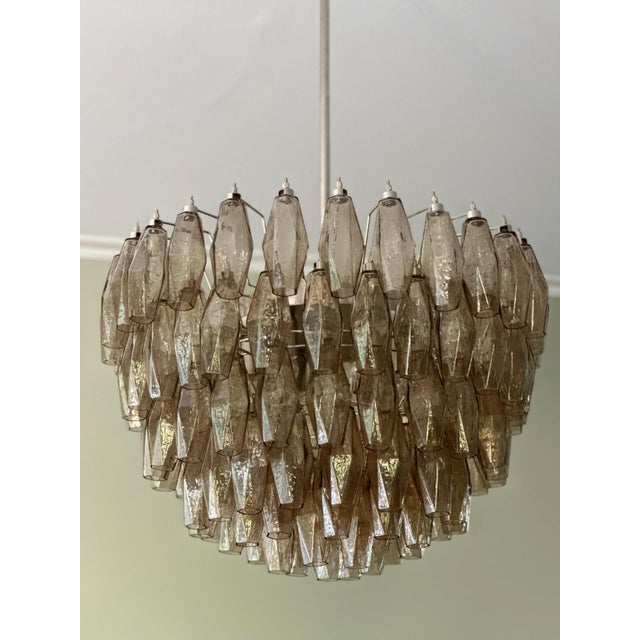 Sand-Colored Murano Glass Poliedri Chandelier in the style of Scarpa For Sale - Image 5 of 13