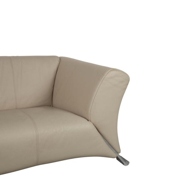 322 Leather Two-Seater Beige Cream Sofa from Rolf Benz For Sale - Image 4 of 15