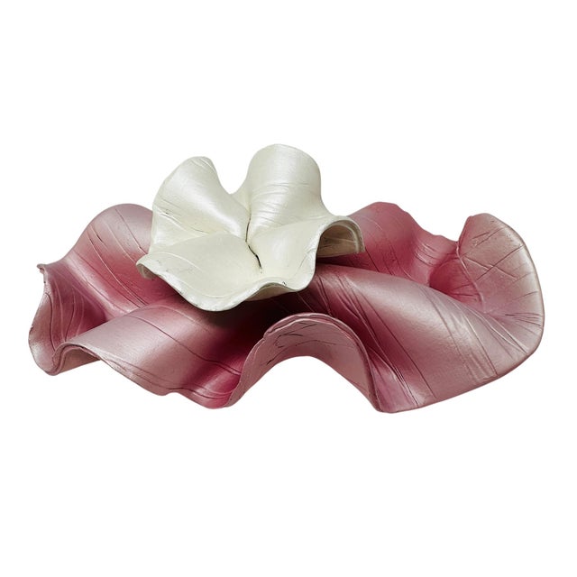 Contemporary Large 15" Keith Fortley Signed Post-Modern Sculptural Flower Centerpiece – Pink & Opalescent White For Sale - Image 3 of 17