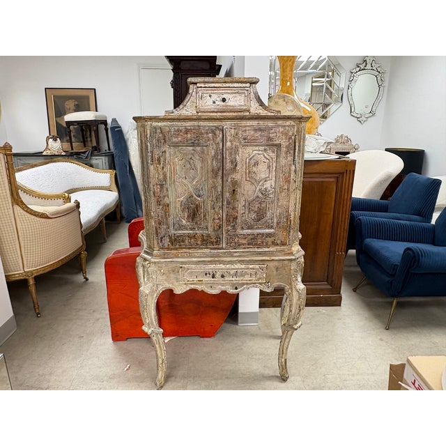 18th Century Venetian Baroque Silver Giltwood Cabinet For Sale - Image 14 of 17