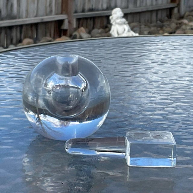 Art Deco 1940s Steuben Perfume Bottle With Cherub Stopper For Sale - Image 3 of 5