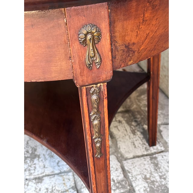 Early 20th Century Antique Sheraton/Hepplewhite-Style Oval Inlaid Marquetry Mahogany Coffee Table For Sale - Image 5 of 13