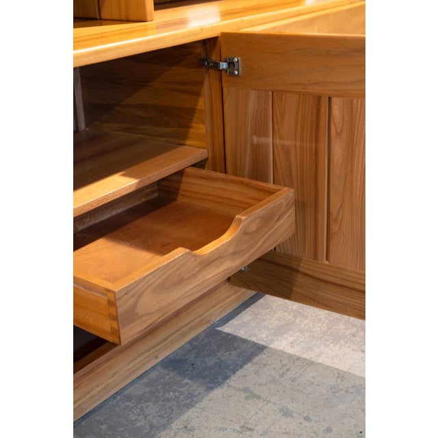 Solid Elm Bookcase from Maison Regain, France, 1960 For Sale - Image 9 of 15