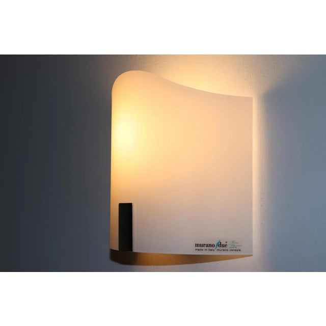 Mid-Century Modern Murano Glass Wall Lamp For Sale In New York - Image 6 of 11