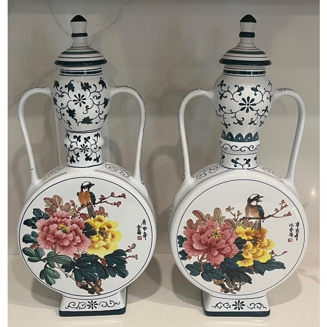 Vintage Pair of Floral Chinese Porcelain Moon Flasks (Urns, Vases) For Sale - Image 4 of 15
