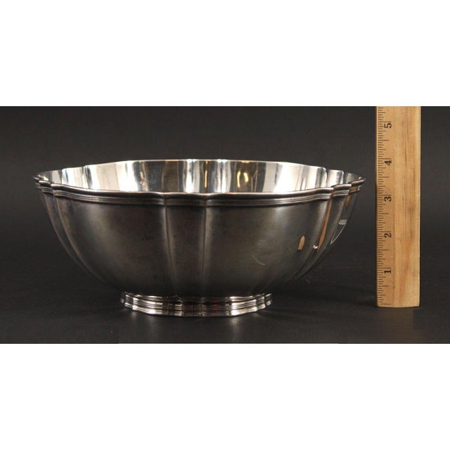 1930s Tiffany Fluted Art Deco Sterling Silver Centerpiece Bowl 18.5 Ozt No Mono For Sale In New York - Image 6 of 9