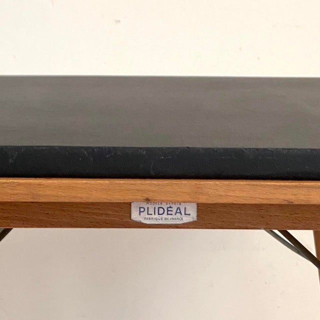 1950s Folding Coffee Table in Plideal Beech and Faux Leather, 1950s For Sale - Image 5 of 11