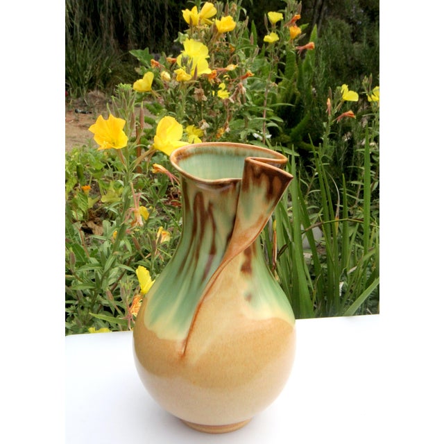 Signed by Marcel Garcia Arroyo MCM Master Ceramic Scupltural Ribbon Vase - 11" For Sale - Image 14 of 15