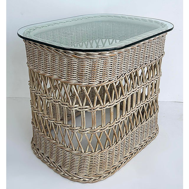 1970s Wicker, Glass Coffee Table, Side Table Set Henry Link, Lexington Attributed For Sale In Miami - Image 6 of 10