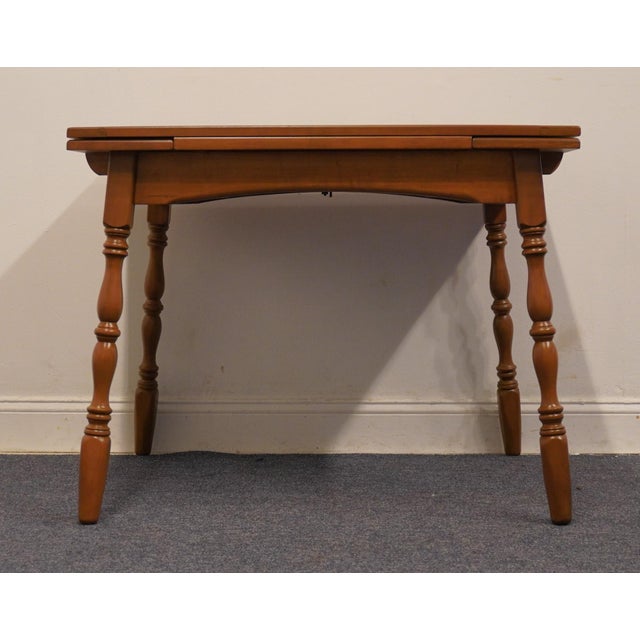 Mid 20th Century Hetch Co. Washington, d.c. Solid Hard Rock Maple Colonial Early American Style 54" Draw Leaf Dining Table For Sale - Image 5 of 10