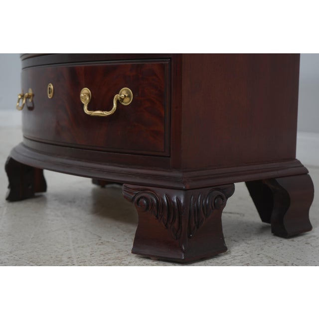Pair Thomasville 3 Drawer Mahogany Bowfront Nightstands For Sale - Image 12 of 18