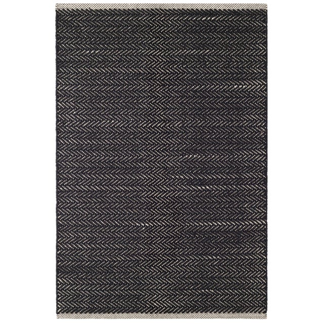 Dash & Albert by Annie Selke Herringbone Black Woven Cotton Rug, 2'6" x 8' For Sale In Boston - Image 6 of 6
