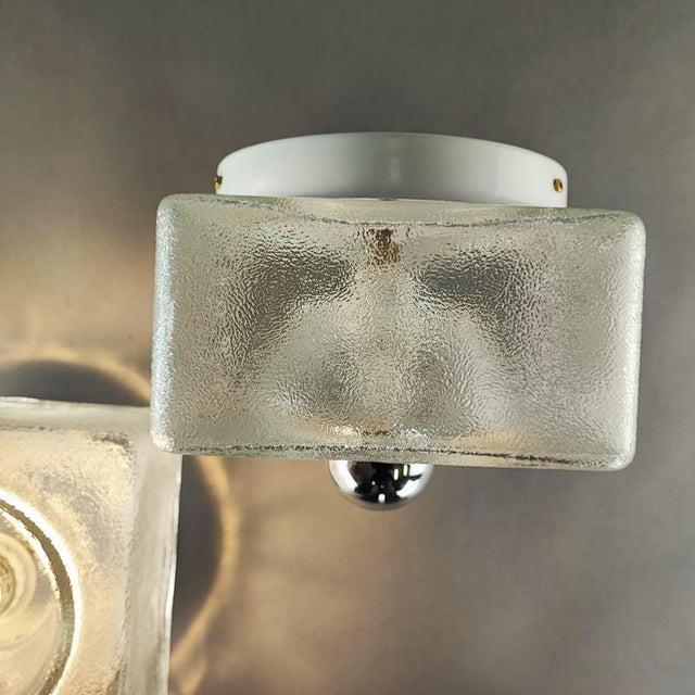 Italian Cubic Wall Lamps, 1970s, Set of 2 For Sale - Image 6 of 8
