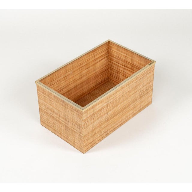 Christian Dior Basket in Acrylic Glass, Wicker and Gold-Plating in the style of Christian Dior, Italy, 1970s For Sale - Image 4 of 15