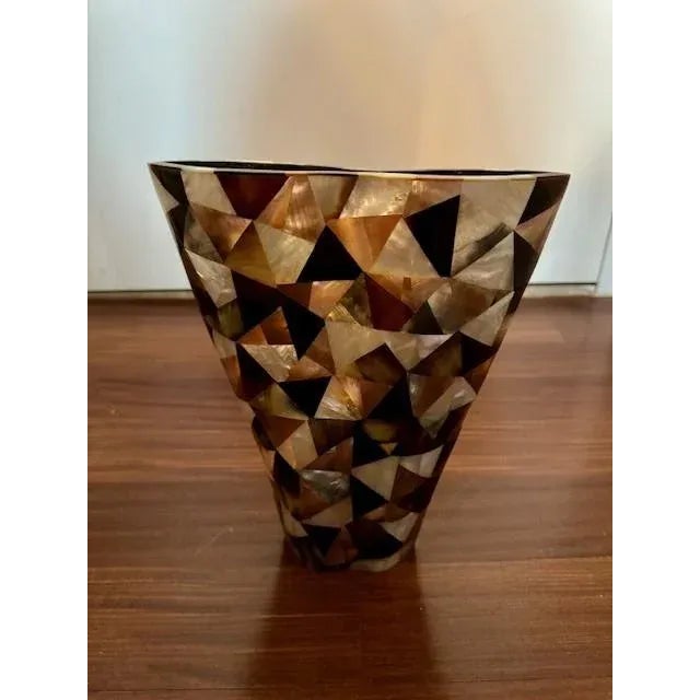 Contemporary R&Y Augousti Geometric Shell Vase For Sale - Image 3 of 3