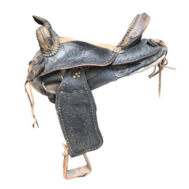 Decorated Western Horse Saddle For Sale - Image 4 of 9