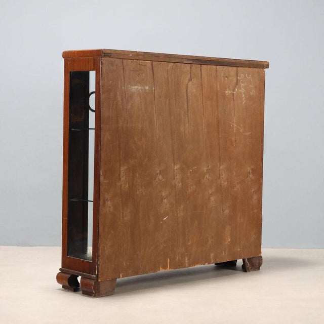 Art Deco Showcase in Mahogany Veneer For Sale - Image 10 of 11