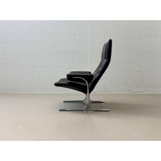 Hans Eichenberger Set of DS-2030 Leather Chair with Ottoman by Hans Eichenberger for de Sede, 1970s For Sale - Image 4 of 16