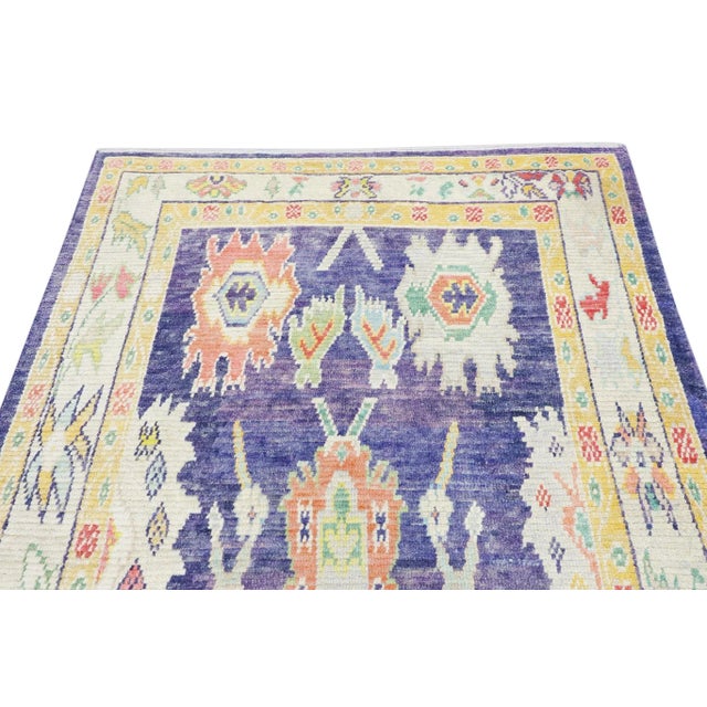 21st Century Oriental Handwoven Greyish Purple Turkish Oushak Rug 5'6" X 7'8" This modern fine woven Turkish Oushak rug is...