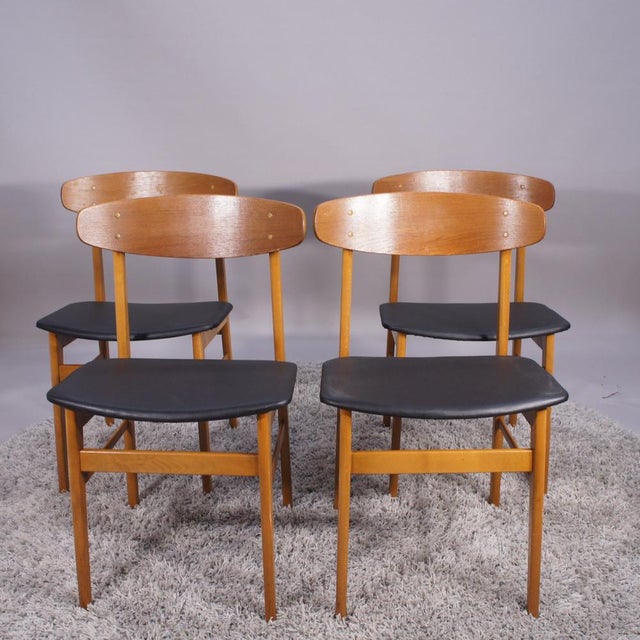 Mid-Century Modern Vintage Dining Chairs in Teak and Beech, 1950s, Set of 8 For Sale - Image 3 of 9