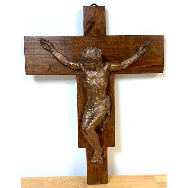 Modernist Cast Bronze Crucifix on Walnut Cross, French or Belgian, circa 1960s A striking mid-20th century Modernist...
