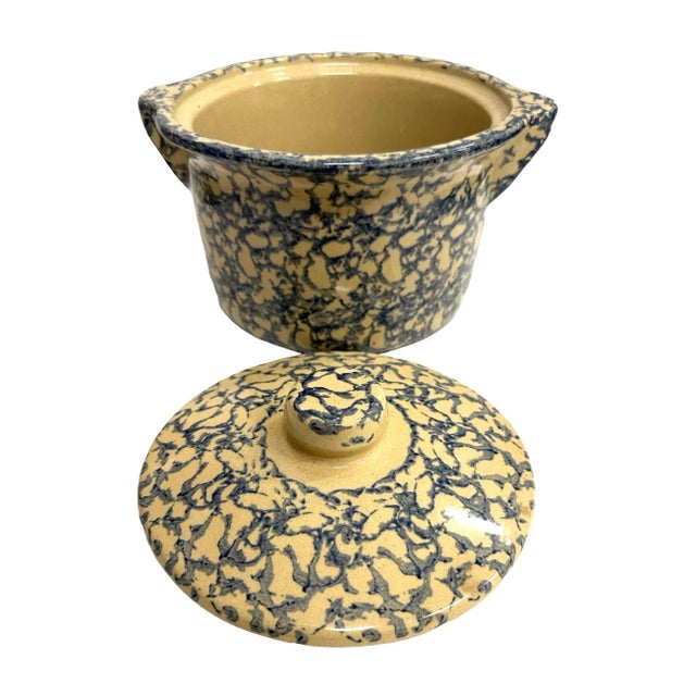 Vintage Robinson Ransbottom Sponge Ware 2 Qt Round Covered Casserole Dish. Sponge ware Pottery Bowl Round Tab Handles with...