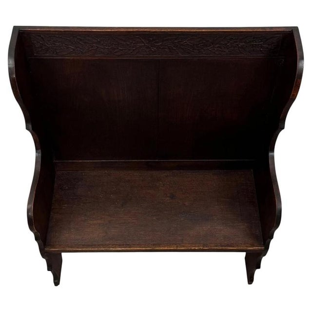 20th Century Edwardian English Carved Oak Settle Bench, 1890s For Sale - Image 3 of 10