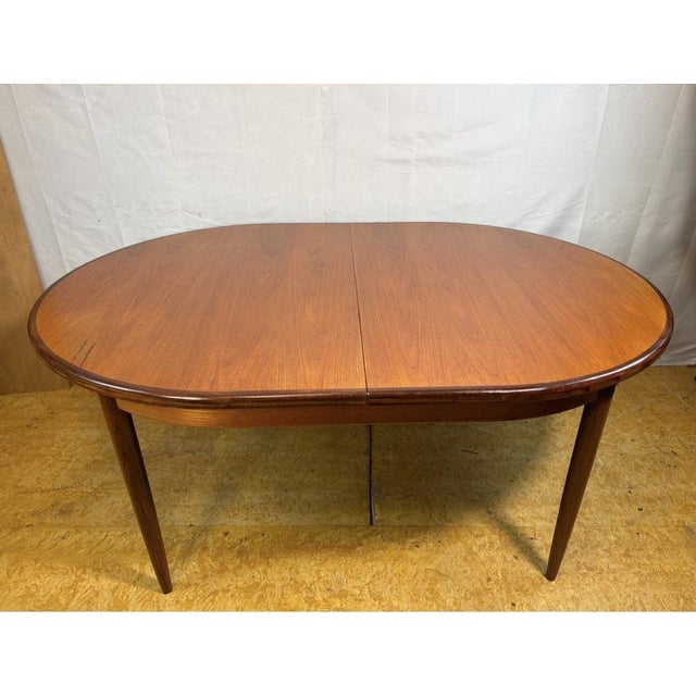 Mid-Century Teak Oval Fresco Dining Table by Victor Wilkins for G Plan, 1960s For Sale - Image 6 of 11
