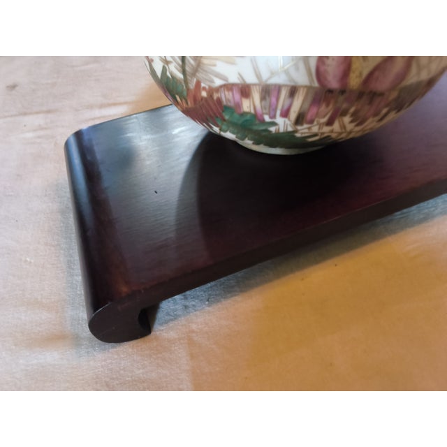 Antique German Porcelain Vase With the Mark of Rudolstadt and Straus For Sale - Image 17 of 17