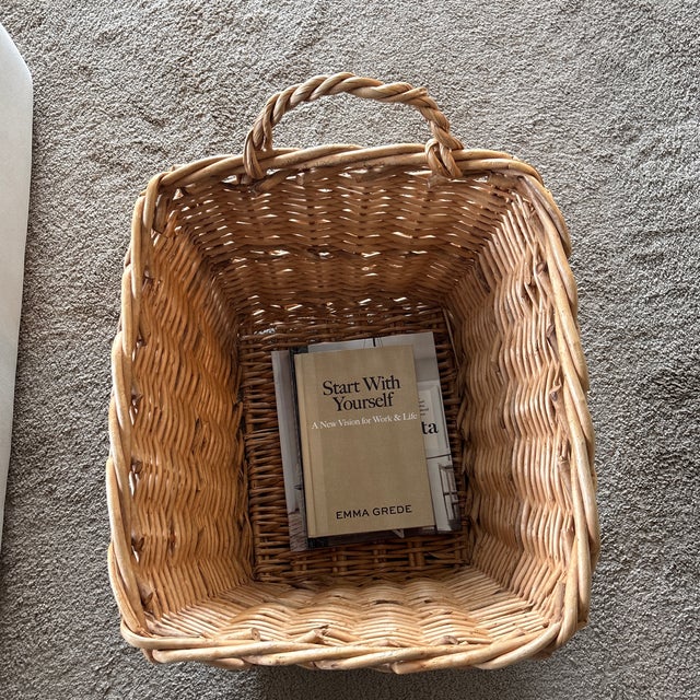 Early 21st Century Large Woven Willow Country Basket With Handle For Sale - Image 5 of 5