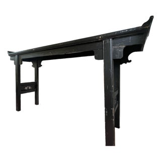 Vintage Chinese Black Lacquered Altar Console Table For Sale
