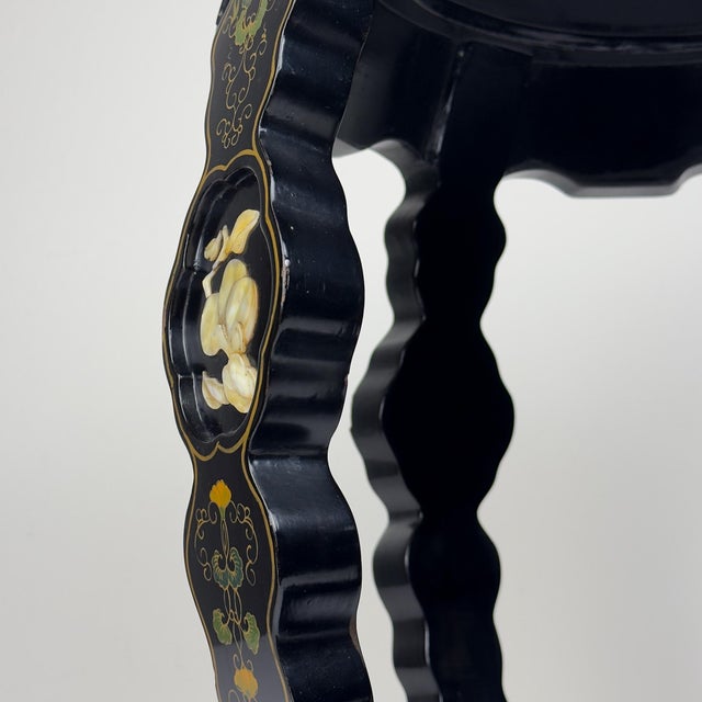 Mid-Century Modern Italian Side Table, 1960s For Sale - Image 3 of 18