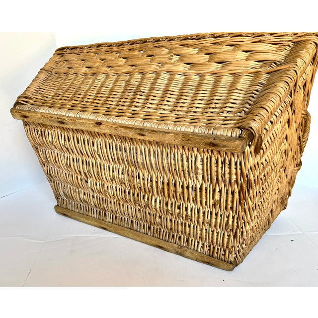 Vintage 1940s European Woven Wicker Rectangular Market Basket For Sale - Image 11 of 11