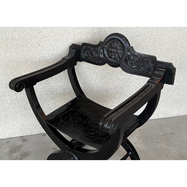 19th Century Pair of Carved Walnut Tooled Leather Savonarola Bench or Settee For Sale - Image 4 of 9