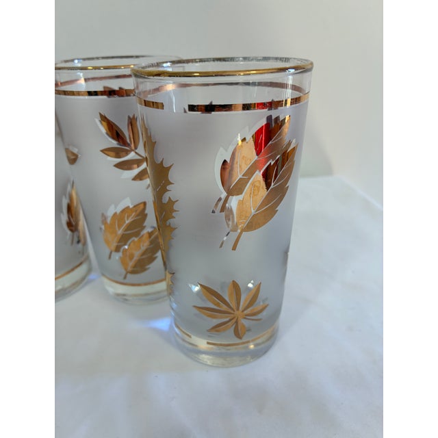 Libbey Glass Co. Vintage Mid 20th Century Cocktail Glasses by Libbey With Gold Leaf Design - Set of 5 For Sale - Image 4 of 12