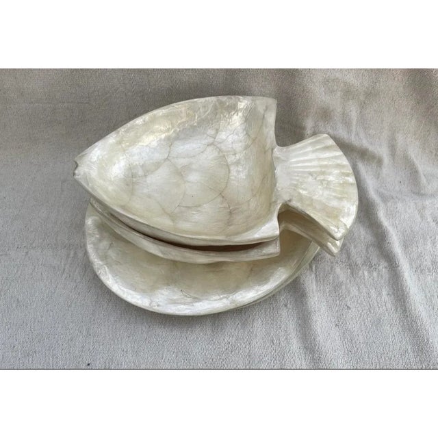 Mid-Century Modern Vintage Mid-Century Modern 1970s Capiz Shell Fish Bowl/Plates- Set of 4 For Sale - Image 3 of 5