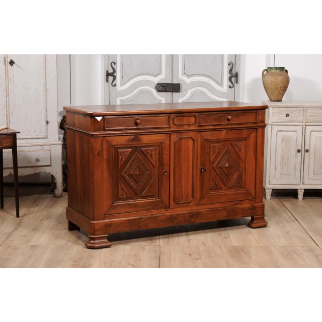 Italian 19th Century Walnut Buffet with Carved Diamond and Floral Motifs For Sale In Atlanta - Image 6 of 12