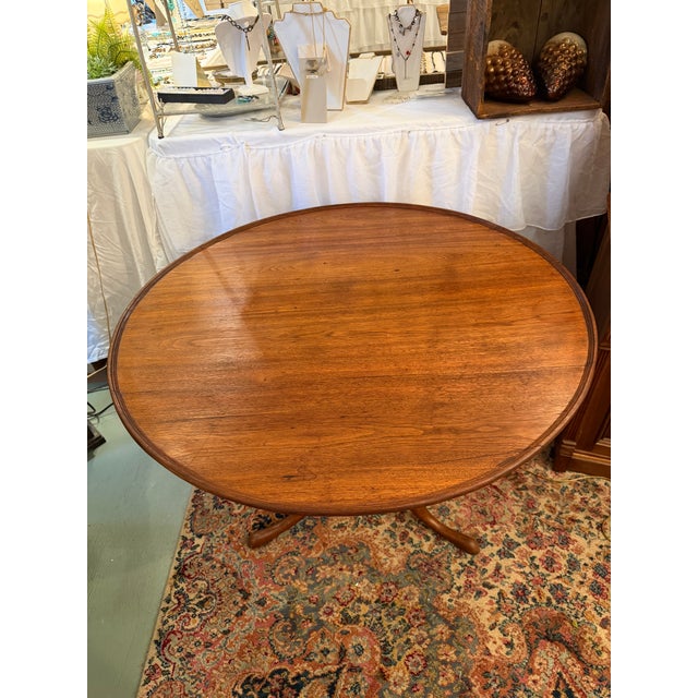 Chippendale or Queen Anne Antique Walnut Tilt Top Table 18th Century For Sale In Panama City, FL - Image 6 of 8