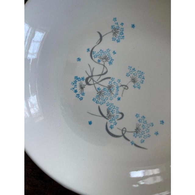Mid-Century Modern MCM Collection of Five (5) Bowls by Stetson Creations in Blue Floral Phlox For Sale - Image 3 of 8