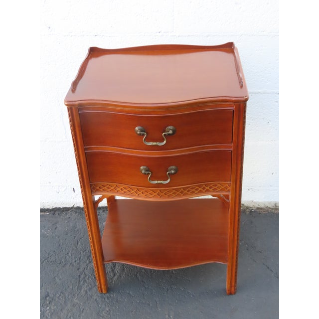 Wabash 1940s Tall Serpentine Front Mahogany Nightstand Side End Table 6458 For Sale - Image 4 of 18