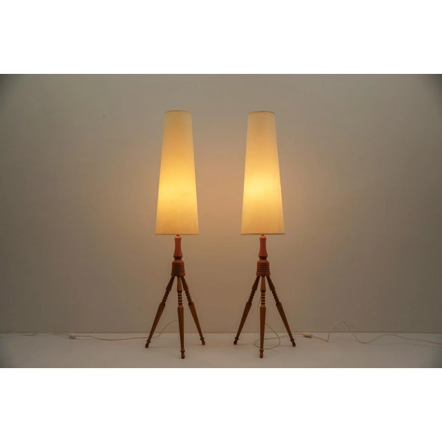 Brown Mid-Century Modern Tripod Floor Lamp in Wood, 1960s For Sale - Image 8 of 9