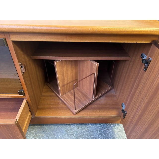 1970s Mid-Century TV Unit from Sakol of Scotland For Sale - Image 4 of 9